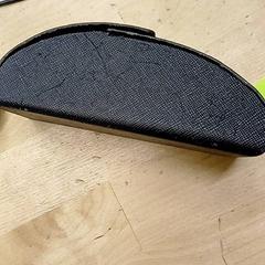 Estuche para lentes Avec lunettes, segundo informou IKEA Strasbourg usando iLost