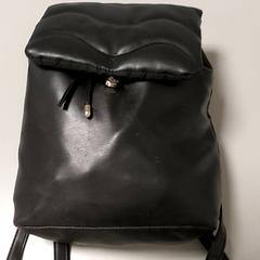 Mochila, como reportado por Regio Antwerpen - Brussel utilizando o iLost