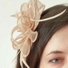 Eindhoven Airport: Two new flower hair clamps- in a small pink paper bag