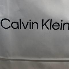 Bolsa, ha sido reportado por Designer Outlet Roermond con iLost