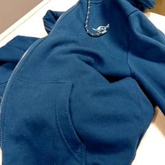Bluza z kapturem Blauw, zgłoszono przez Regio Limburg - Leuven przy użyciu iLost