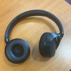 Auriculares, segundo informou Arriva Achterhoek-Rivierenland usando iLost