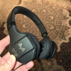 Headphones Zwart, as reported by Van der Valk Hotel Assen using iLost