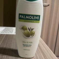 Body creme, como reportado por Van der Valk Hotel Haarlem utilizando o iLost