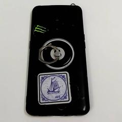 Telemóvel Oppo, como reportado por Bobbejaanland utilizando o iLost