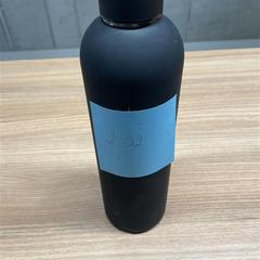 Bouteille black, a été signalé par Vrije Universiteit Brussel (VUB) utilisant iLost
