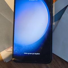 Samsung S23 grijs/zwart, gerapporteerd met iLost