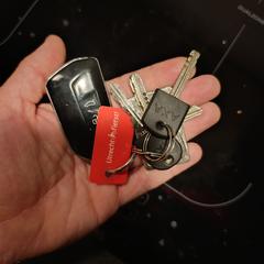Sleutels (auto + huis) a été signalé sur iLost