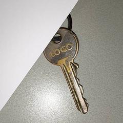 Keys, as reported by Regio Antwerpen - Brussel using iLost