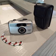 Telecamera Model Espio zilver/grijs, come riportato da H’ART Museum utilizzando iLost