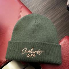 Carhartt WIP beanie muts, come riportato a iLost