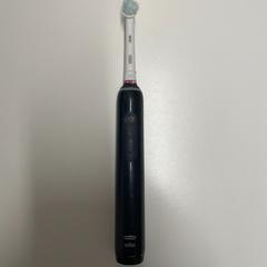 Cepillo de dentes & Cepillo de dentes eléctrico black, segundo informou Vienna House Easy by Wyndham Amsterdam Airport usando iLost