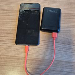 핸드폰 zwart Samsung, iLost를 사용하여 Connexxion Zeeland에 보고됨
