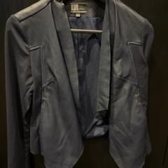 Americana Donkerblauw, segons ha informat Van der Valk Hotel Utrecht mitjançant iLost