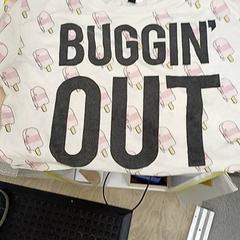 Tshirt, como reportado por IKEA Toulon utilizando o iLost