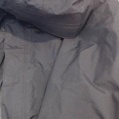 Chaqueta zwart, ha sido reportado por Walibi Holland con iLost
