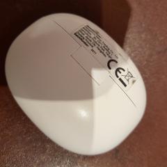 AirPodsケース blanc がiLostで TCL によって報告されました