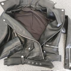 leren jasje, zoals gemeld door Syntus Midden-Overijssel met iLost