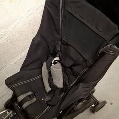 Babakocsi Noir, amint azt IKEA Villiers-sur-Marne az iLost segítségével jelentette.