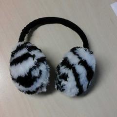 Oorwarmers, conforme relatado por Connexxion Zeeland usando o iLost