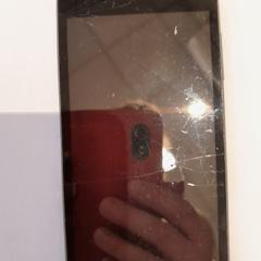 Telefono mugikorra Wiko, gisa salatu by TCL iLost erabiliz