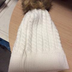 White Cap, ha sido reportado por Meininger Berlin "Mitte" Humboldthaus usando iLost