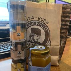 Honey and mustard henry wiillng packet, jak nahlášeno Leonardo Hotel Amsterdam Rembrandtpark pomocí iLost