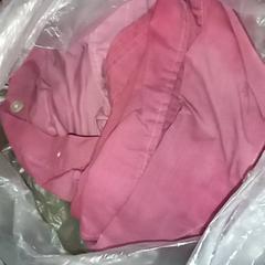 İLost kullanarak Leonardo Royal Hotel Amsterdam tarafından bildirildiği gibi Pink shirt
