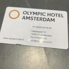 Cartão de visita Olympisch hotel Amsterdam, como reportado por Dekmantel Festival utilizando o iLost