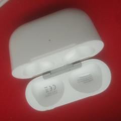 Earbuds charger, gerapporteerd met iLost