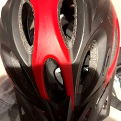 自転車用ヘルメット がiLostで Bibliotheek Neude (Utrecht) によって報告されました