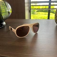 Gafas de sol, ha sido reportado por Hotel Apeldoorn con iLost