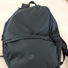 Mochila Turnkledij, como reportado por Regio Limburg - Leuven utilizando o iLost