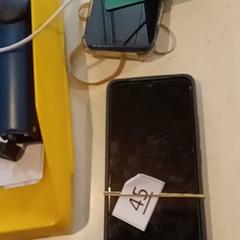 Smartphone zwart redmi, rapporterat av Pukkelpop Camping Chill med iLost