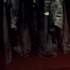 Giacca Donkerblauw, come riportato da TivoliVredenburg utilizzando iLost