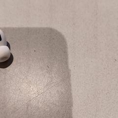 Airpod, as reported by De Efteling using iLost