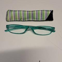 Estuche para lentes con lentes, segundo informou St. Antonius Ziekenhuis Nieuwegein usando iLost