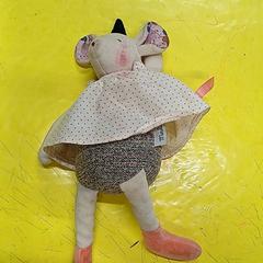 Doudou Rose -, a été signalé par IKEA Lille utilisant iLost