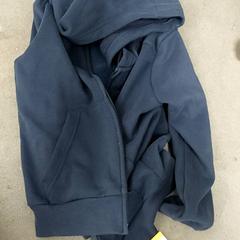 Sweat Blauw kinderhoodie, a été signalé par Centraal magazijn utilisant iLost