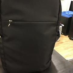 Mochila, como reportado por Qbuzz U-OV utilizando o iLost