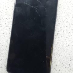 جي إس إم إس - met hoesje en bankkaart iPhone، كما تم الإبلاغ عنه بواسطة Regio Limburg - Leuven عبر iLost