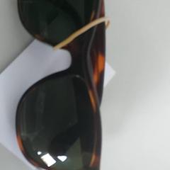 Gafas de sol, ha sido reportado por Regio West-Vlaanderen con iLost