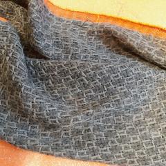 Scarf grise et orange, as reported by TCL using iLost