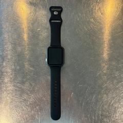 Apple-uhr & Uhr black, gemeldet von MEININGER Hotel Munich Olympiapark über iLost