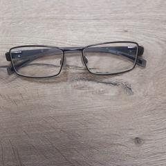 Lunettes de lecture, a été signalé par Pouw Vervoer utilisant iLost