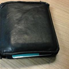 Herenportemonnee, a été signalé par Connexxion Noord Holland Noord Hoorn utilisant iLost