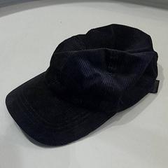 야구모자, iLost를 사용하여 Van der Valk Hotel Schiphol에 보고됨