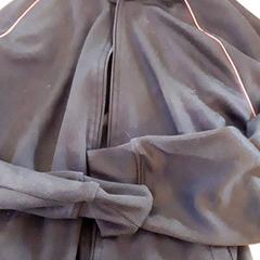 Vest, as reported by EBS Tramplein using iLost