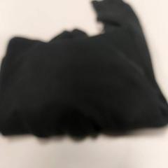 Sudadera zwart, ha sido reportado por Centraal magazijn con iLost