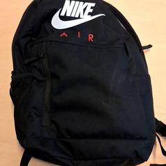 Mochila, segundo informou RET usando iLost